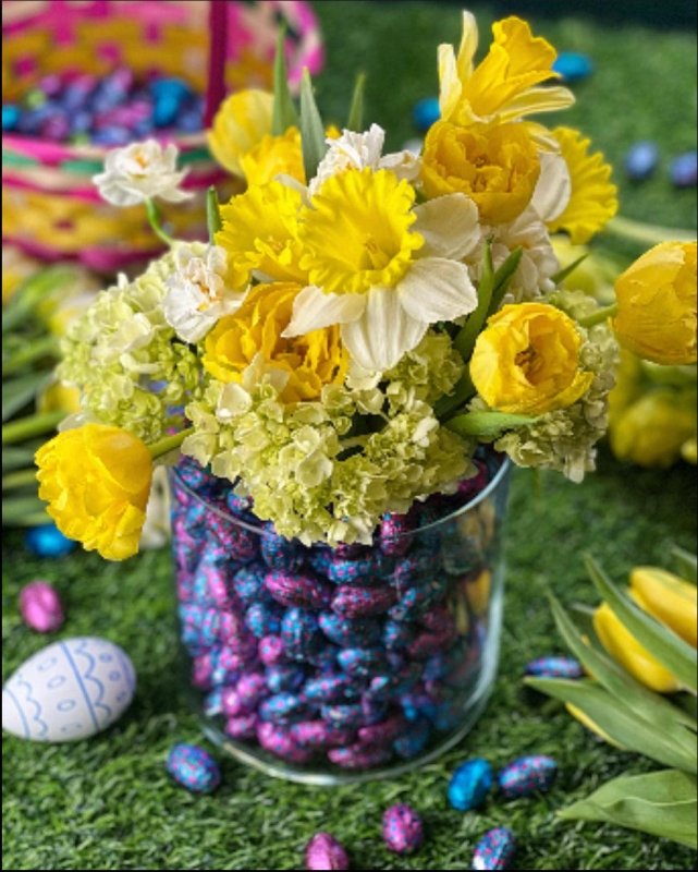 Easter Flower Centrepiece - Cured Catering - catering - toronto