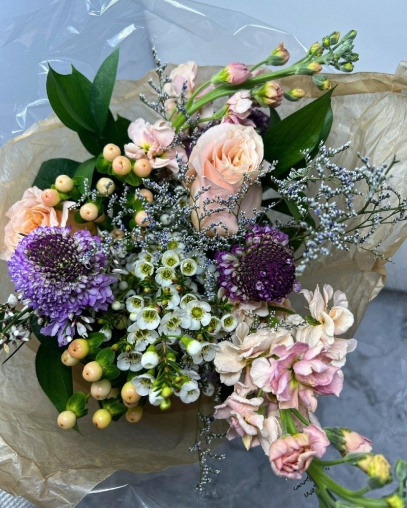 Flower and Charcuterie Tray Gift Pack-Food Gift Baskets-curedcatering-Fresh Cut Flowers-Cured Catering
