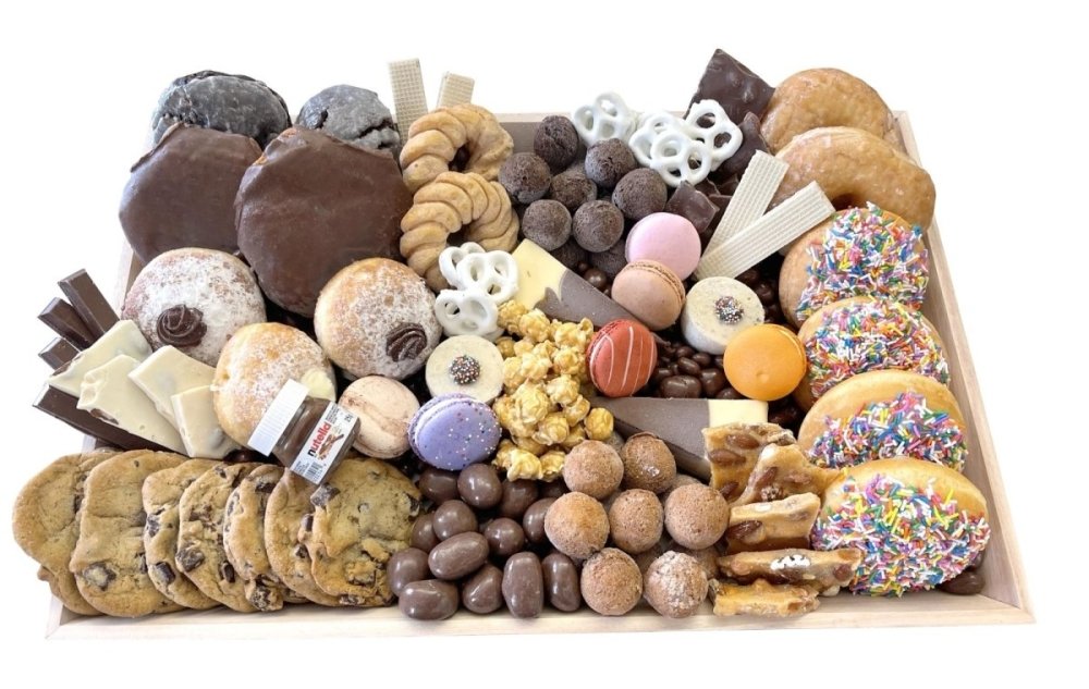 Dessert Tray-Charcuterie-Corporate Catering Toronto-Best Charcuterie-Catering Toronto-Cured Catering