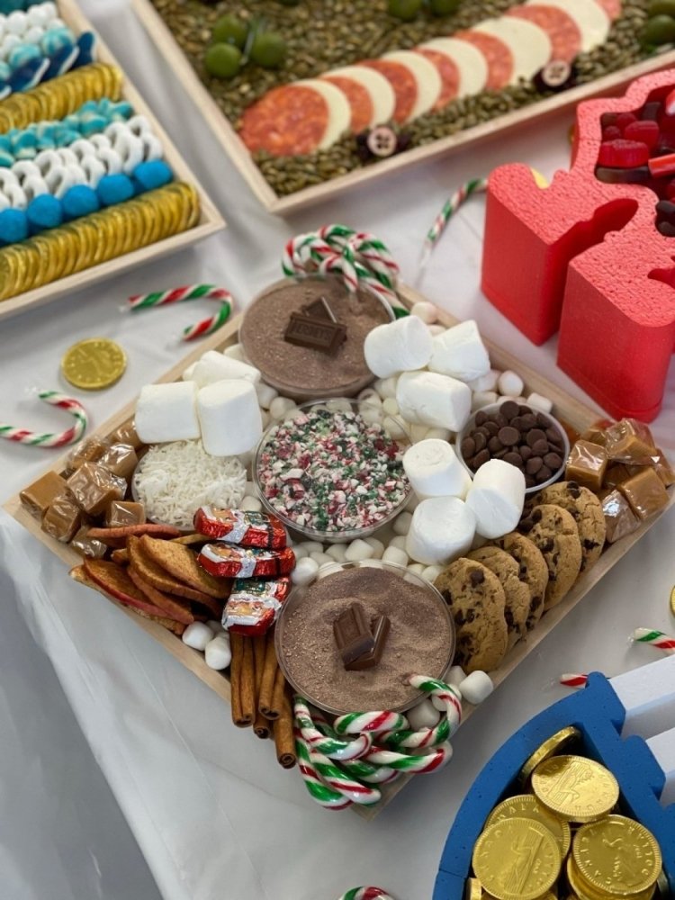 Hot Cocoa Tray-Food Gift Baskets-Charcuterie-Corporate Catering Toronto-Best Charcuterie-Catering Toronto-Cured Catering