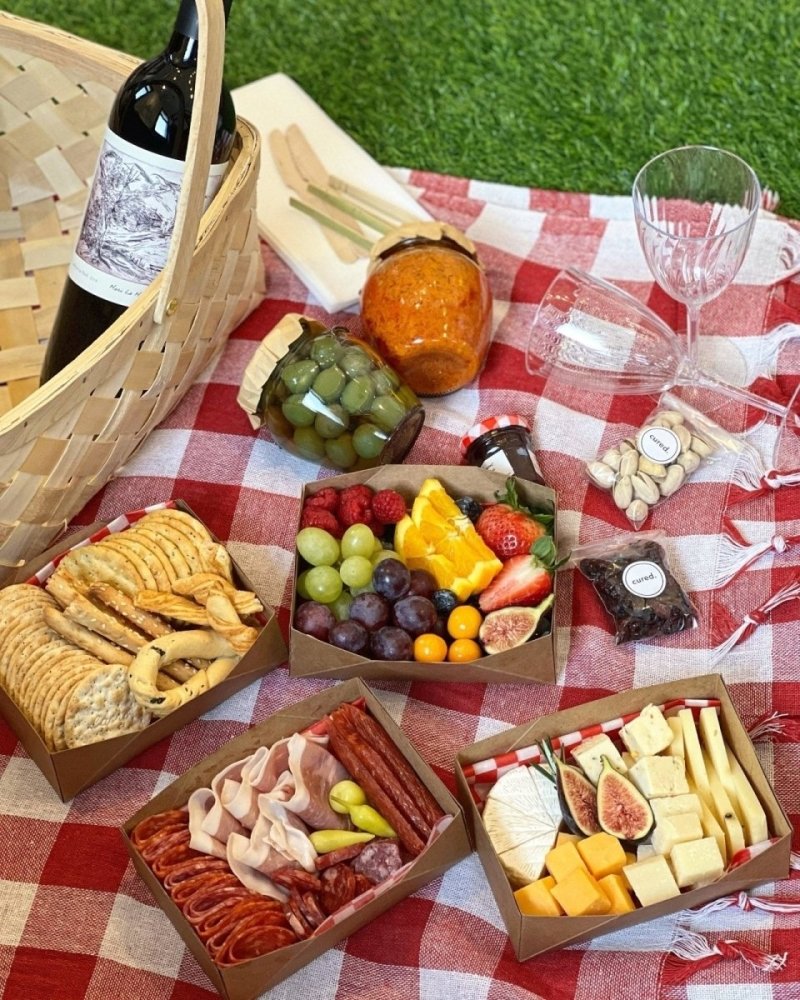 Picnic Basket-Charcuterie-Corporate Catering Toronto-Best Charcuterie-Catering Toronto-Cured Catering